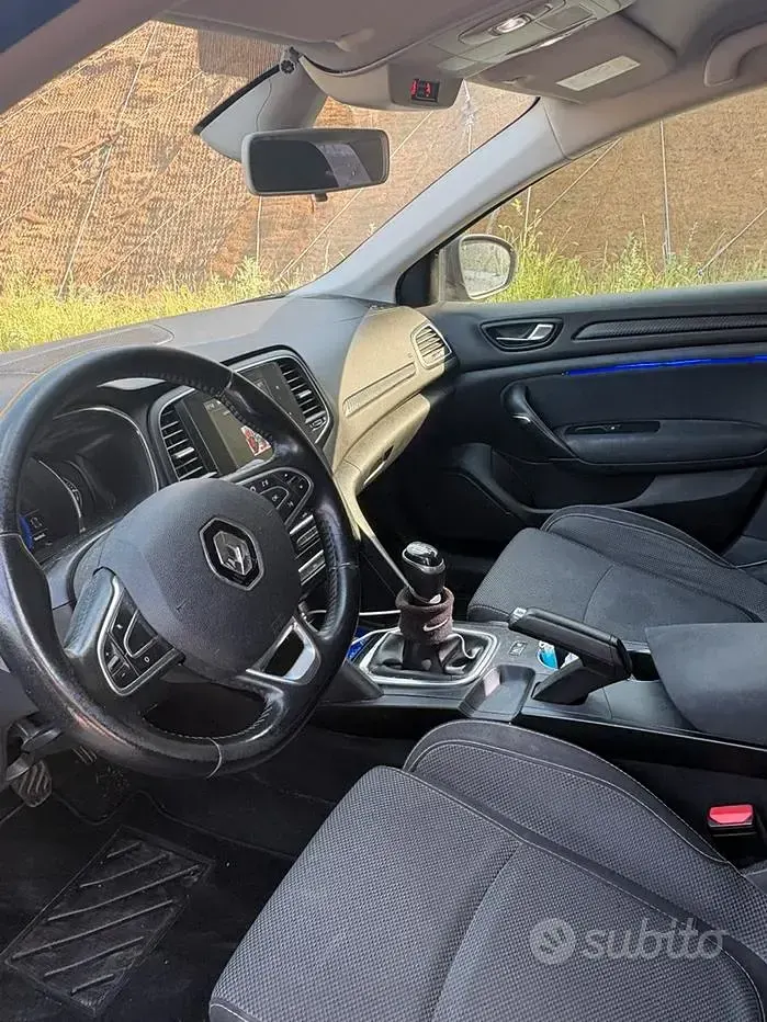 Usata Renault Mégane GrandTour 110 CV (80 kW) 2018 Grigio Station wagon
