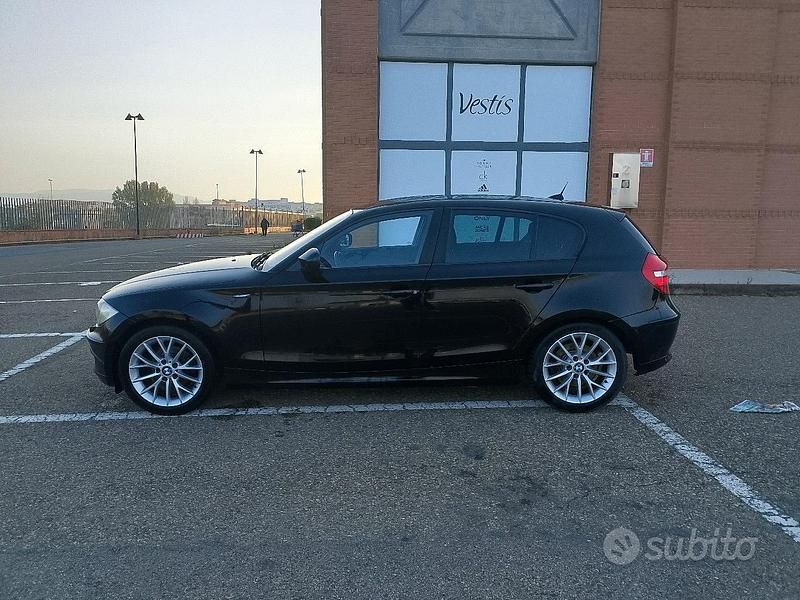 Usata BMW 118 2011 Nero Utilitaria