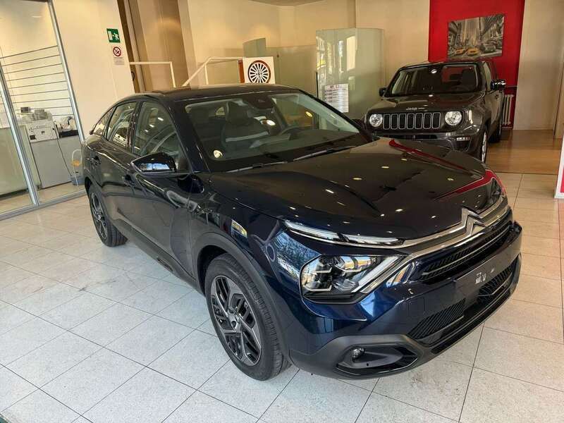 Blu/azzurro Usata 2024 Citroën C4 PureTech Tre volumi | 15.490 € (Ottimo prezzo) - Immagine 1/4