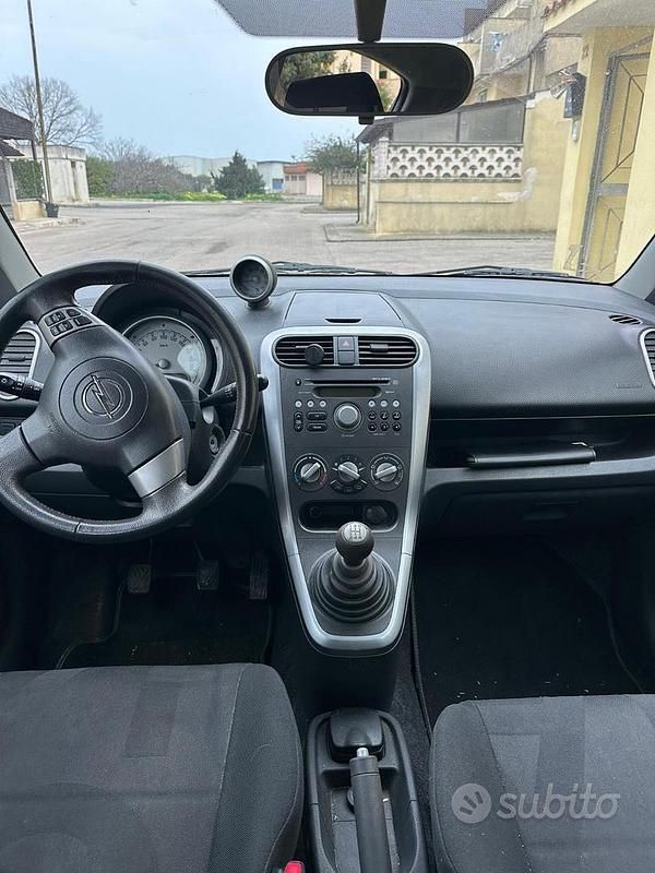 Usata Opel Agila 65 CV (47 kW) 2009 Utilitaria