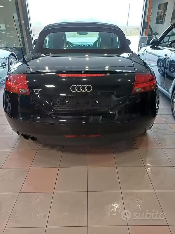 Usata Audi TT Roadster 160 CV (117 kW) 2009 Nero Cabrio