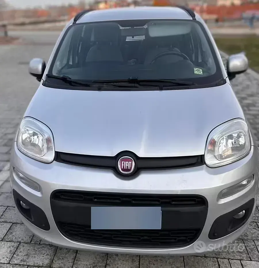 Usata Fiat Panda Lounge 69 CV (50 kW) 2016 Grigio Utilitaria
