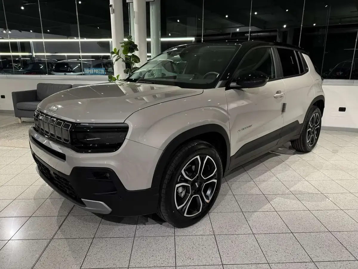 Usata Jeep Avenger Summit 101 CV (74 kW) 2025 SUV