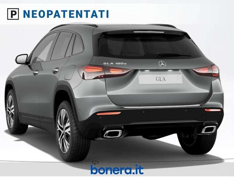 Ny Mercedes GLA180 Advanced Plus 116 HK (85 kW) 2026 Grå SUV