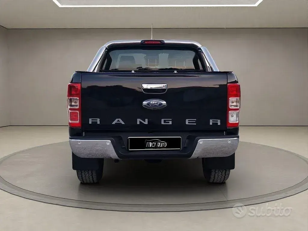 Usata Ford Ranger Limited 150 CV (110 kW) 2014 Nero Pick-up