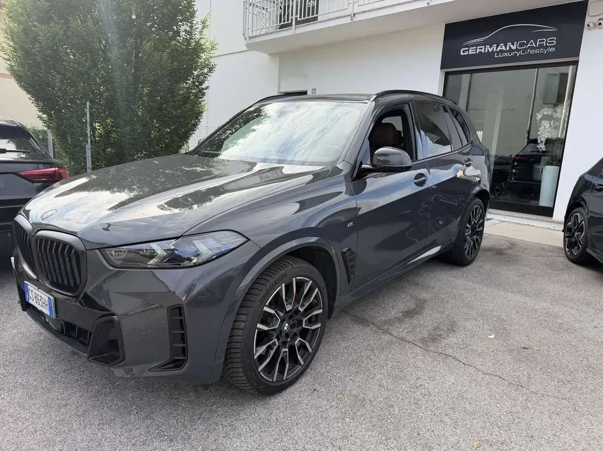Usata BMW X5 M Sport 340 CV (250 kW) 2024 Grigio SUV