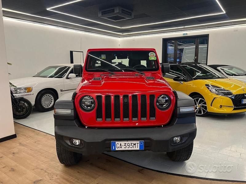 Begagnad Jeep Wrangler Rubicon 272 HK (200 kW) 2020 Röd SUV