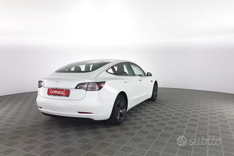 Usata Tesla Model 3 Standard Range 239 kW (325 CV) 2020 Bianco Berlina