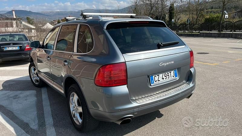 Usata Porsche Cayenne 250 CV (183 kW) 2006 Grigio SUV