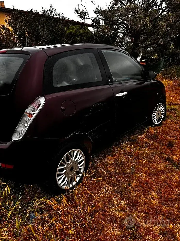 Usata Lancia Ypsilon 60 CV (44 kW) 2009 Nero Utilitaria