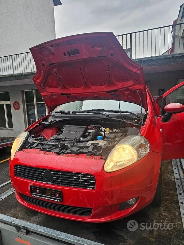 Usata Fiat Punto 65 CV (47 kW) 2007 Utilitaria
