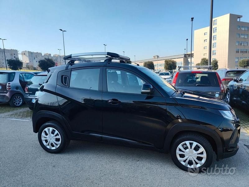 Usata Mahindra KUV100 87 CV (63 kW) 2022 SUV