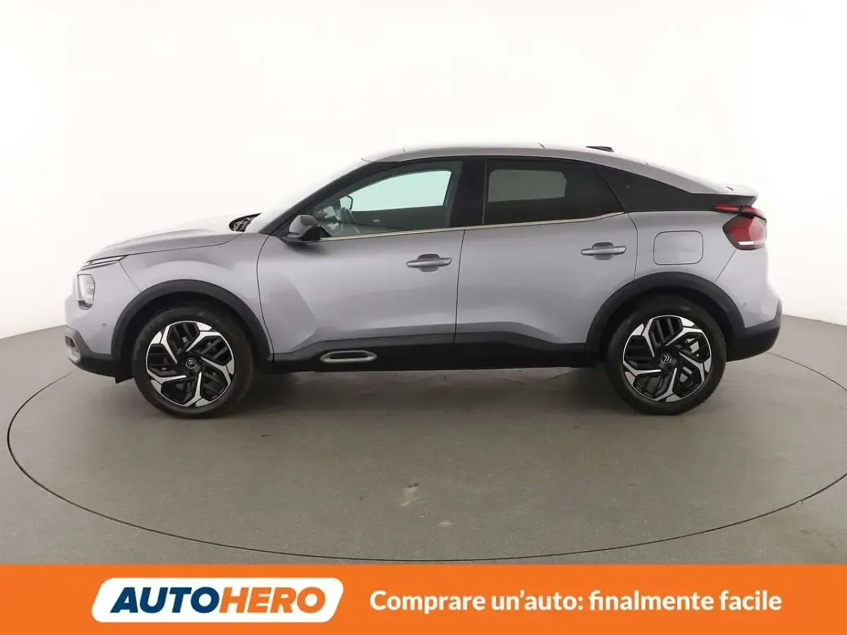 Usado Citroën C4 Shine 131 HP (96 kW) 2022 Prateado SUV
