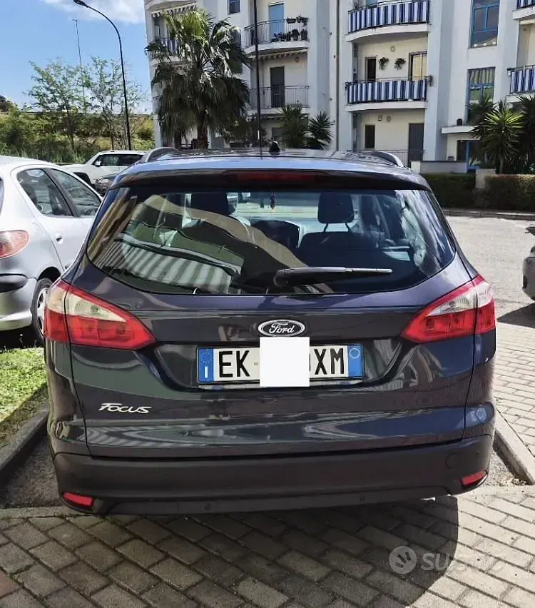 Usata Ford Focus 109 CV (80 kW) 2012 Blu Station wagon
