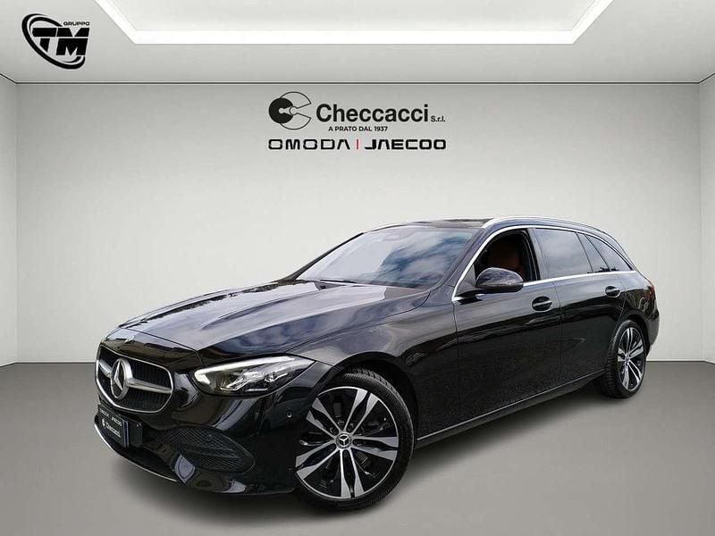 Usata Mercedes C220 200 CV (147 kW) 2022 Nero Station wagon