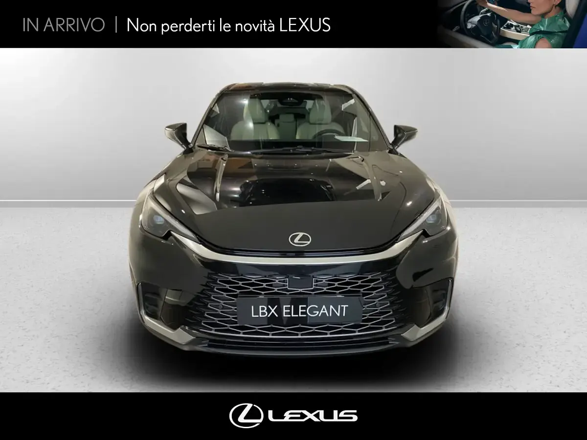 Usata Lexus LBX 136 CV (100 kW) 2024 Nerolight sand SUV