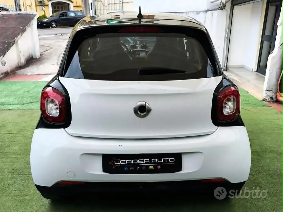 Usata Smart ForFour Prime 90 CV (66 kW) 2017 Bianco Utilitaria