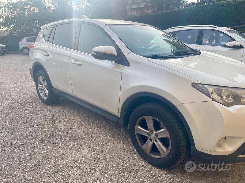 Bianco Usata 2013 Toyota RAV4 SUV | 13.500 € - Immagine 1/4