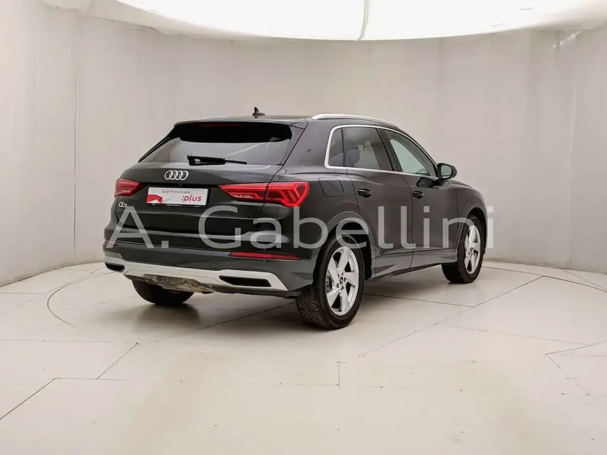 Usata Audi Q3 150 CV (110 kW) 2025 Nero SUV
