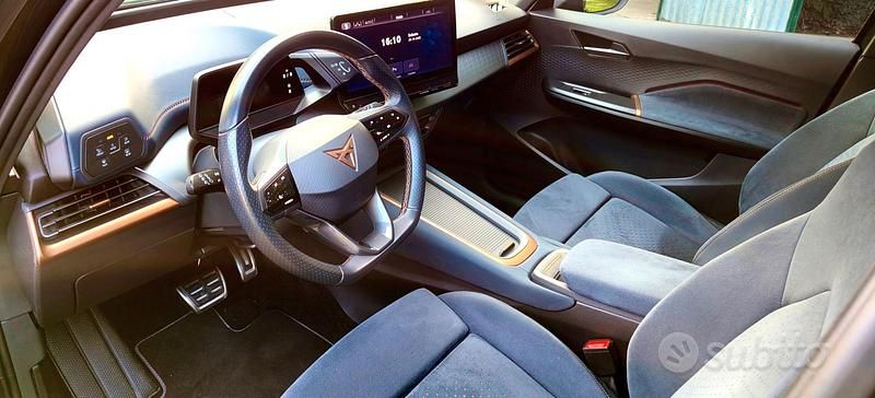 Usata Cupra Born 150 kW (204 CV) 2023 Utilitaria