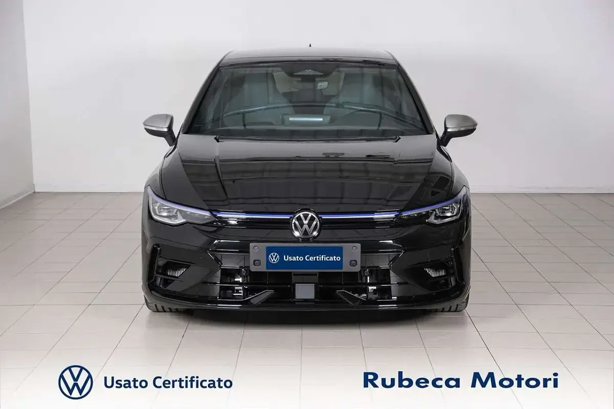 Nuova VW Golf VIII R 333 CV (244 kW) 2025 Nero Berlina