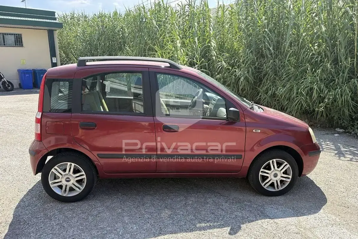 Usata Fiat Panda Dynamic 69 CV (50 kW) 2006 Rosso Utilitaria