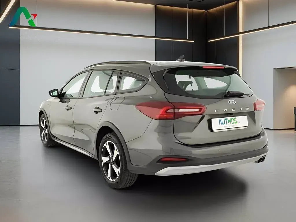 Usata Ford Focus Active 120 CV (88 kW) 2022 Grigio Station wagon