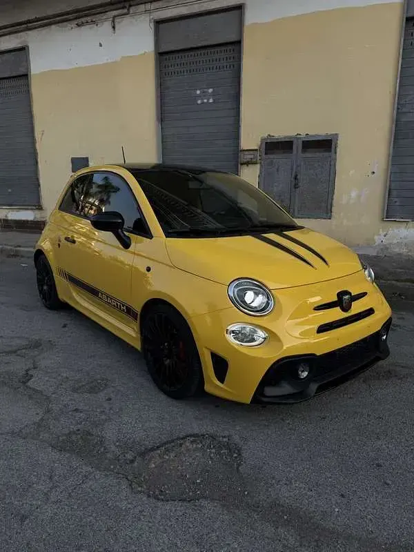 Usata Abarth 595 Competizione 179 CV (131 kW) 2018 Giallo Berlina