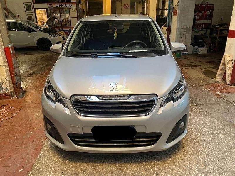 Grigio Usata 2021 Peugeot 108 Active Due volumi | 6500 € (Super prezzo) - Immagine 1/4