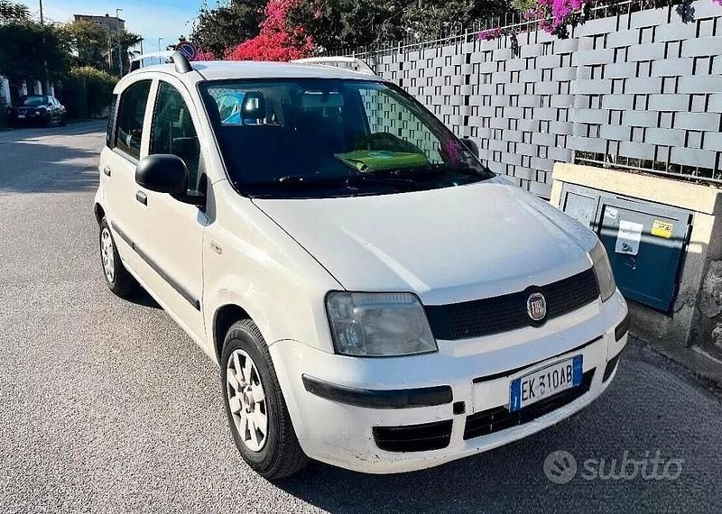 Usata Fiat Panda Dynamic 74 CV (54 kW) 2011 Bianco Berlina
