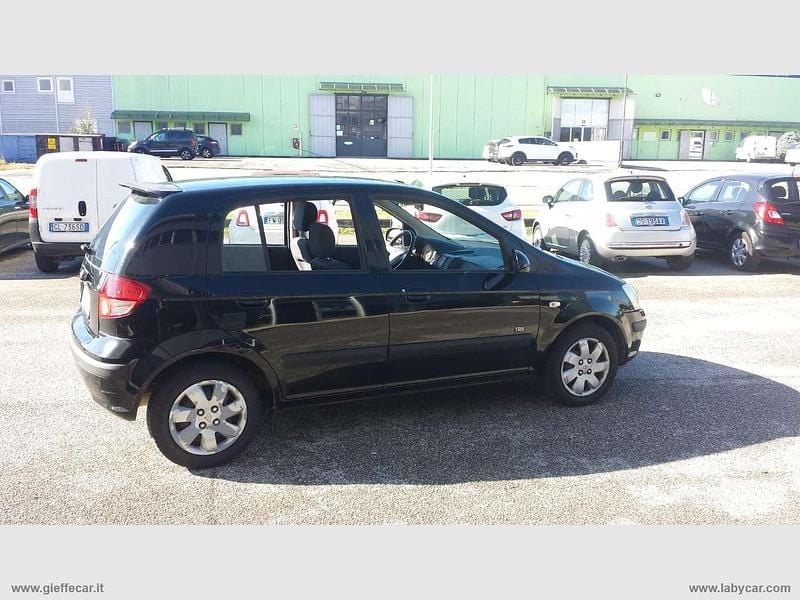 Usata Hyundai Getz Active 82 CV (60 kW) 2005 Nero Utilitaria