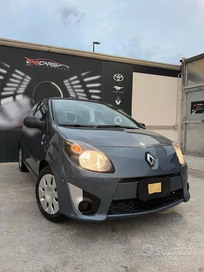Usata Renault Twingo 75 CV (55 kW) 2011 Grigio Utilitaria