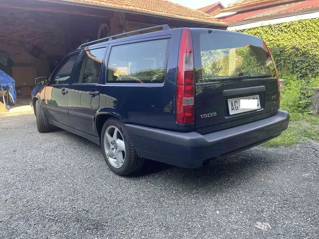 Usata Volvo 850 211 CV (155 kW) 1995 Blu/azzurro Station wagon