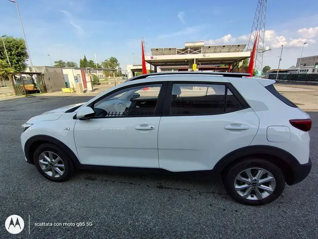 Usata Kia Stonic Urban 84 CV (61 kW) 2021 Bianco SUV