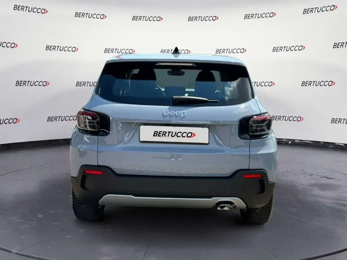 Usata Jeep Avenger Altitude 109 CV (80 kW) 2025 Grigio SUV