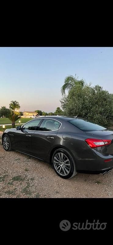 Usata Maserati Ghibli 250 CV (183 kW) 2015 Grigio Coupé