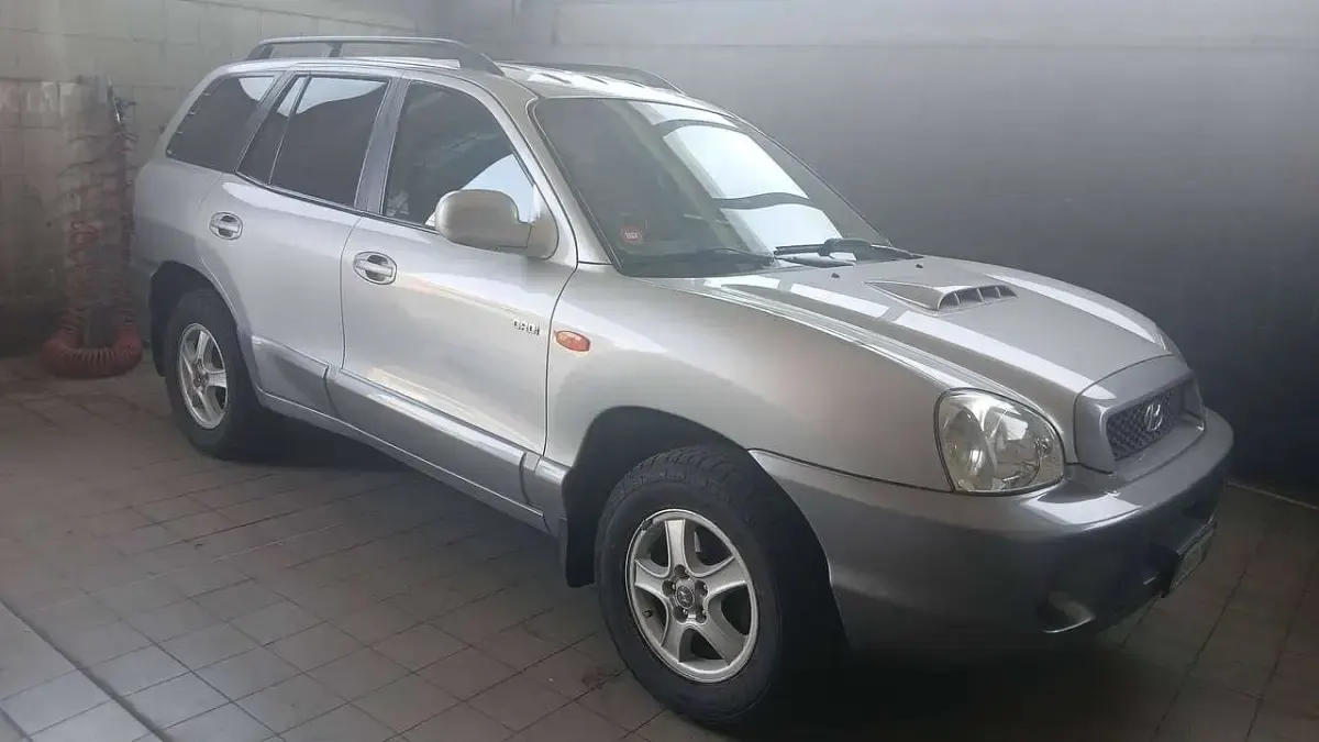 Usata Hyundai Santa Fe 113 CV (83 kW) 2003 Argento SUV