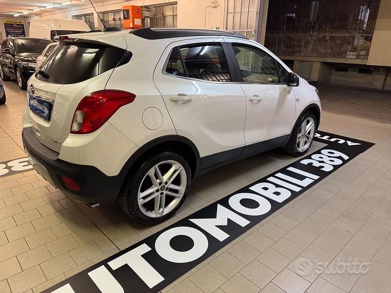 Bianco Usata 2016 Opel Mokka Cosmo SUV | 9400 € (Buon prezzo) - Immagine 1/4