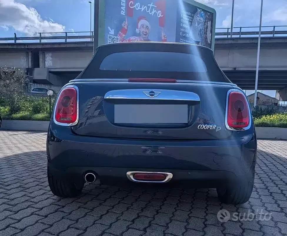 Usata Mini Cooper D Cabriolet 116 CV (85 kW) 2016 Bluazzurro Cabrio