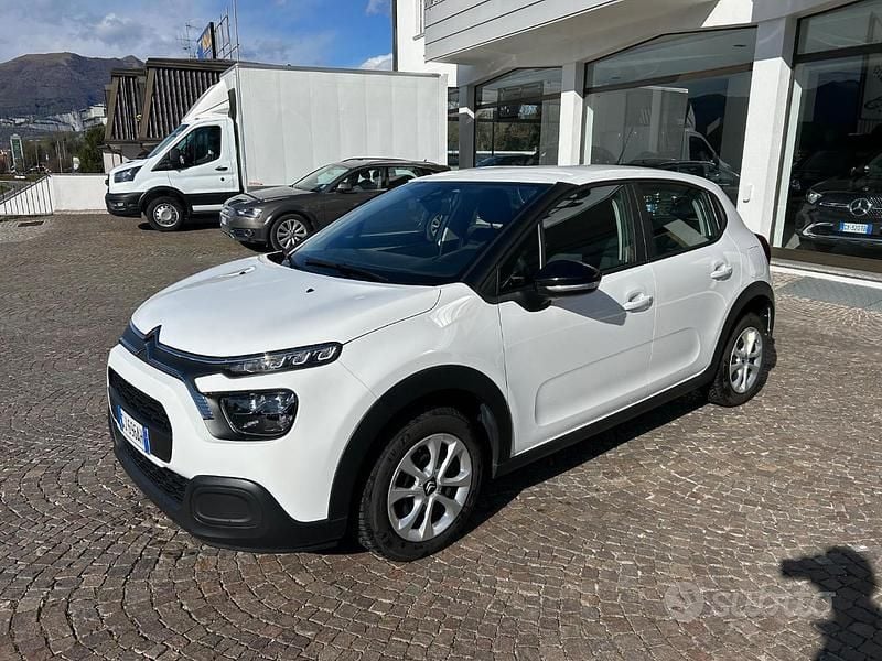 Usata Citroën C3 Feel 102 CV (75 kW) 2022 Bianco pastello Utilitaria