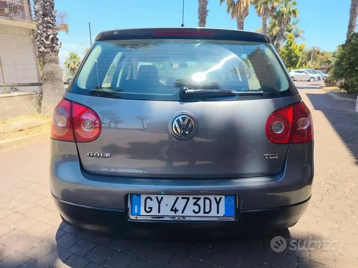Usata VW Golf V Comfortline 105 CV (77 kW) 2007 Grigio Berlina