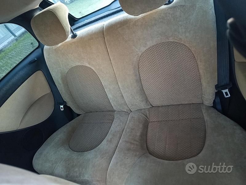 Usata Lancia Ypsilon 77 CV (56 kW) 2008 Nero Utilitaria