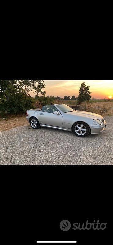 Grigio Usata 2003 Mercedes SLK200 Cabrio | 6200 € - Immagine 1/4