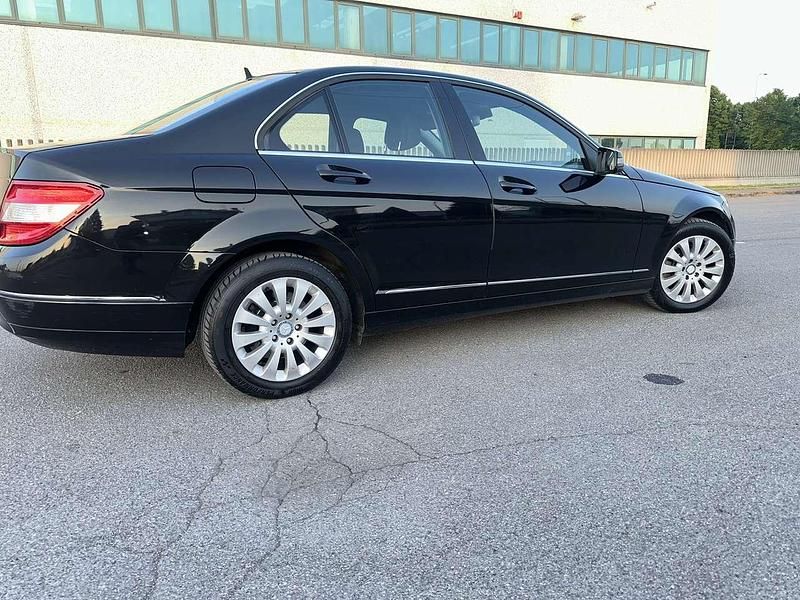 Usata Mercedes C220 Executive 170 CV (125 kW) 2010 Other Berlina