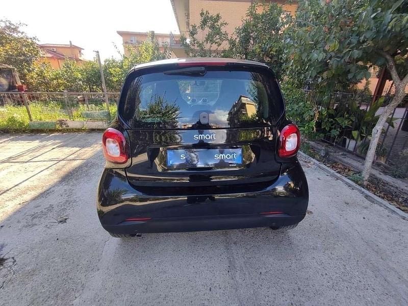 Usata Smart ForTwo Coupé Passion 61 CV (44 kW) 2015 Nero Utilitaria