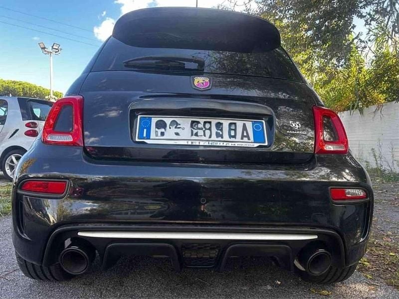 Usata Abarth 595 Esseesse 180 CV (132 kW) 2021 Nero metallizzato Utilitaria