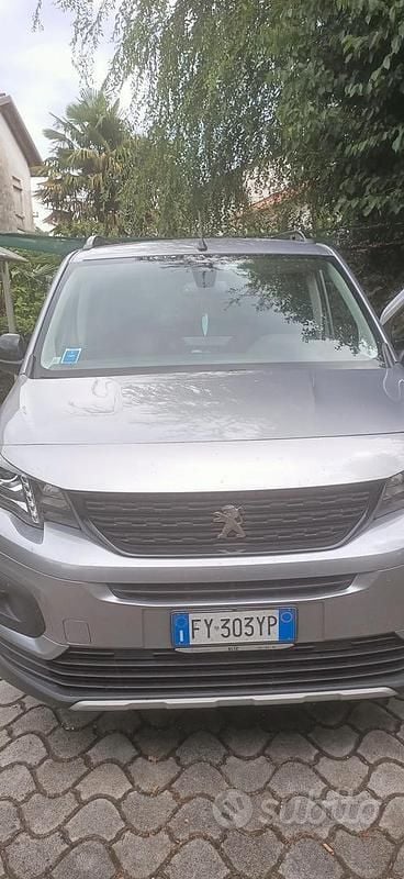 Usata Peugeot Rifter GT-line 102 CV (75 kW) 2019 Grigio Monovolume
