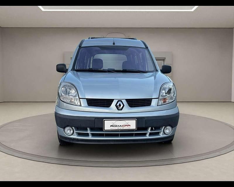 Usado Renault Kangoo Expression 75 CV (55 kW) 2003 Plateado Monovolumen
