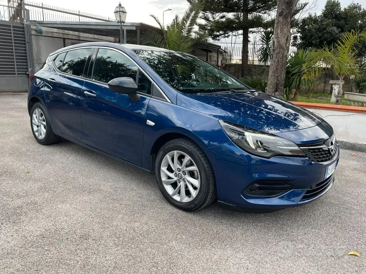 Usata Opel Astra Business 122 CV (89 kW) 2021 Blu/azzurro Berlina