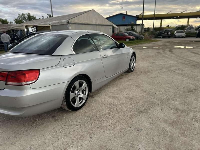 Usata BMW 323 Cabriolet 170 CV (125 kW) 2008 Argento Cabrio